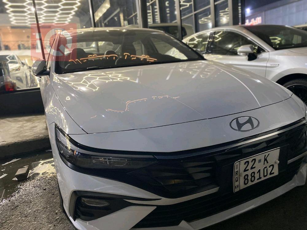 هیوندای ئەلەنترا